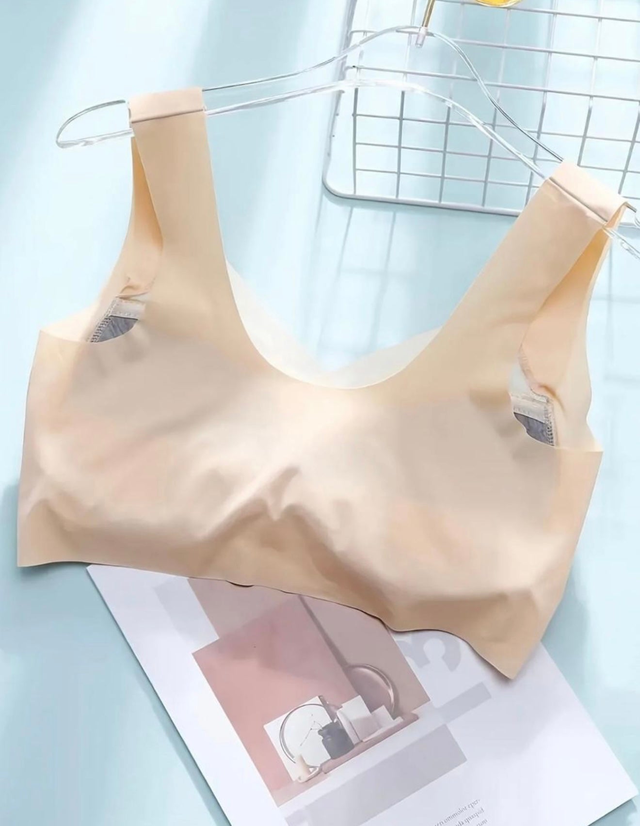 5 pics Seamless Push-Up Comfort Bra for Women | Wireless Everyday Support with Breathable Fabric  Womenswear Bridal Smooth Elegance Style Essential