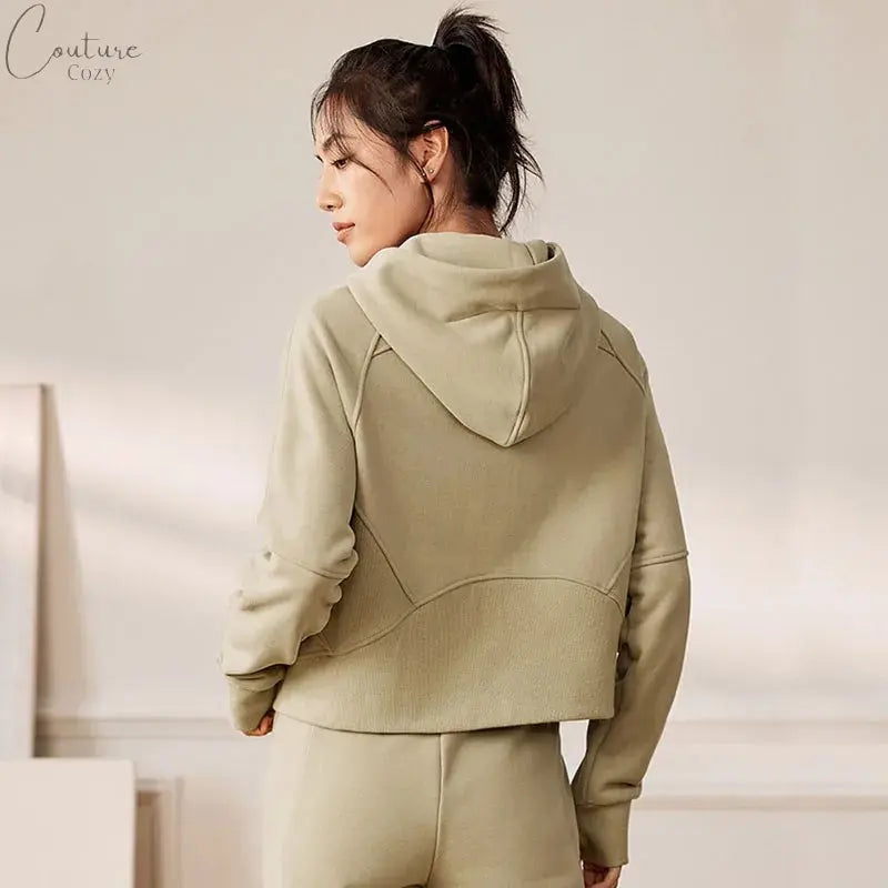 QUMOR Women Sport Jackets With Pockets Thumb Holes Scuba Full-Zip Hoodie Plush Oversized Top Couture Cozy
